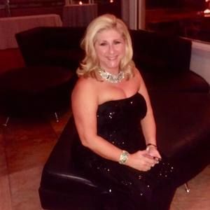 Meet your Posher, Claudia